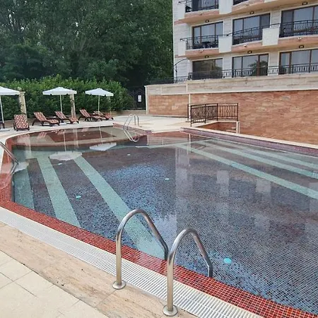 Dimi's River Park 아파트 *